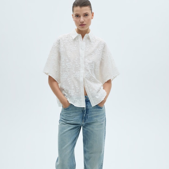 MANGO Embroidered Short-sleeved Shirt NWT - Picture 2 of 6